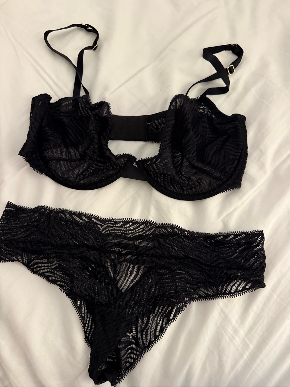 Victoria’s Secret Sheer Lace Underwire Bra & Bikini Lingerie Set - Black